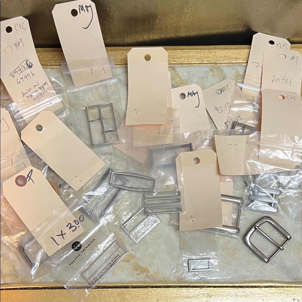 Crafter’s Metal Buckle Mystery Set